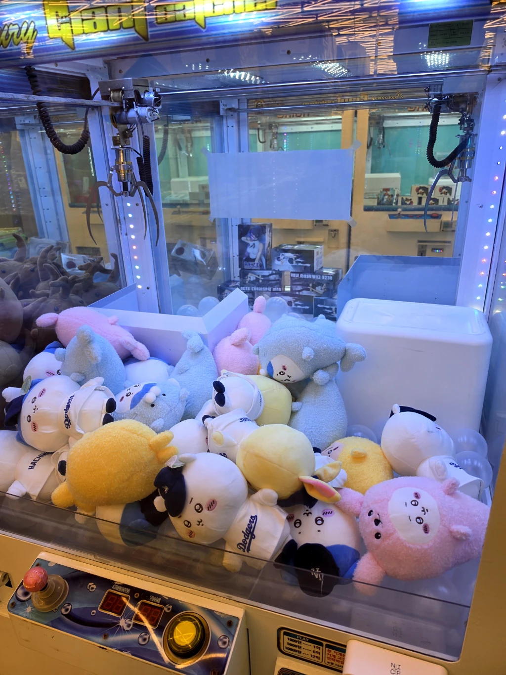 파퓰러 매장 사진