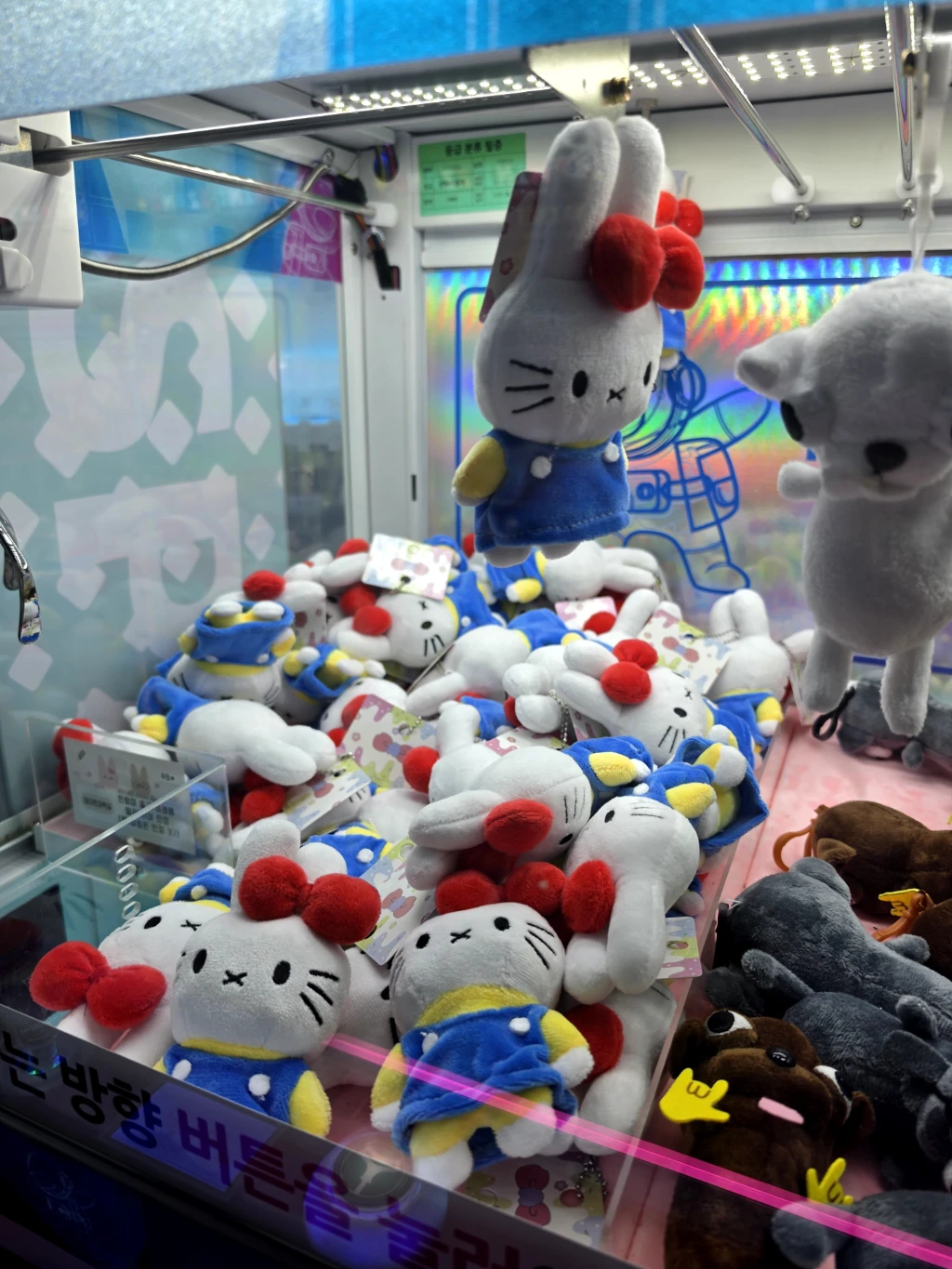 아지트인형뽑기 매장 사진