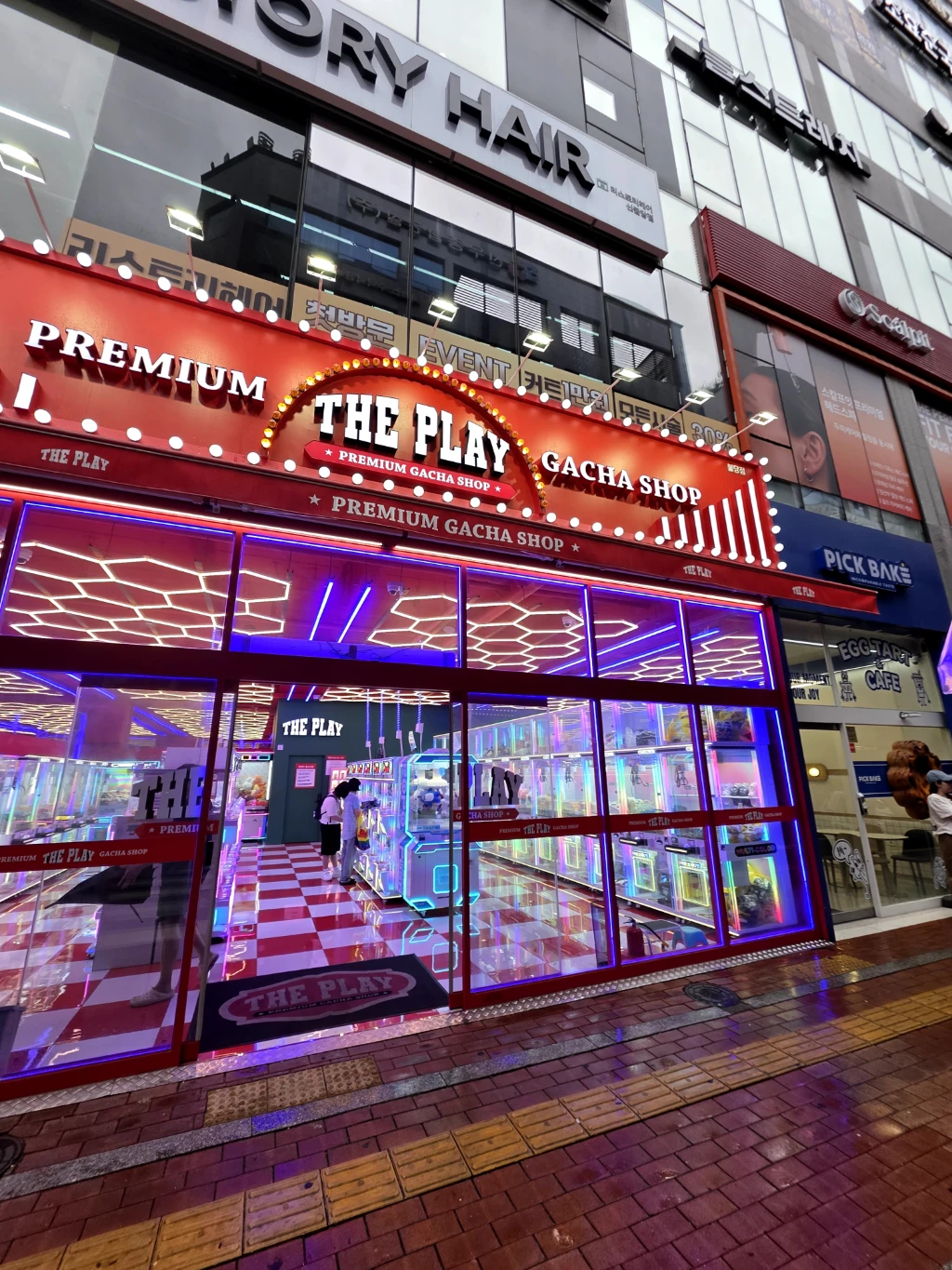 더플레이(PREMIUM THE PLAY GACHA SHOP) 매장 사진