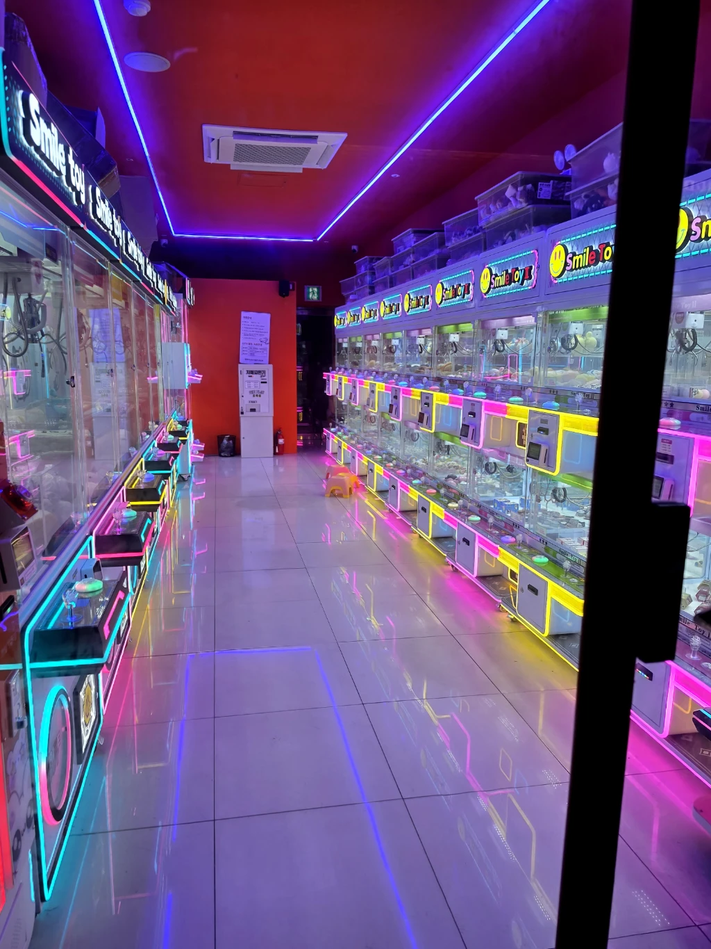 짱짱인형뽑기 매장 사진