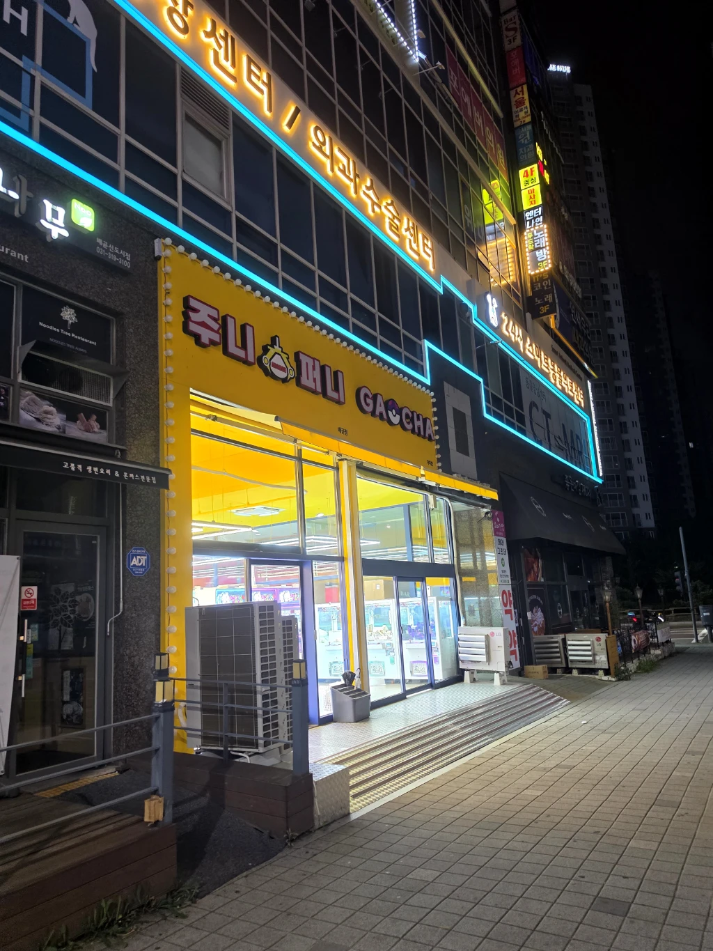 주니퍼니 매장 사진